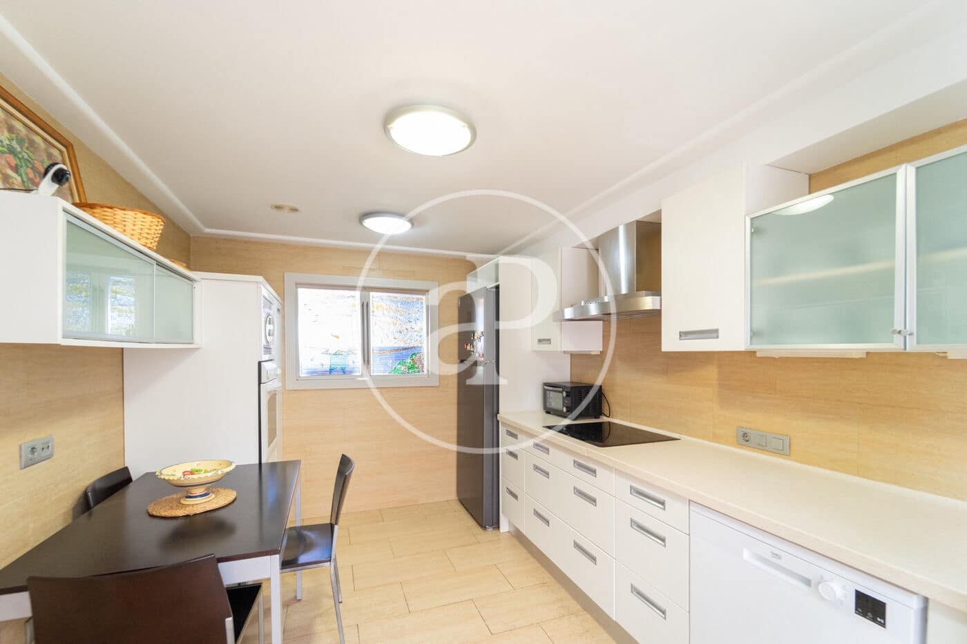 4 slaapkamer Villa te huur in Alicante stad met garage - € 3.000 (Ref: 9799379)