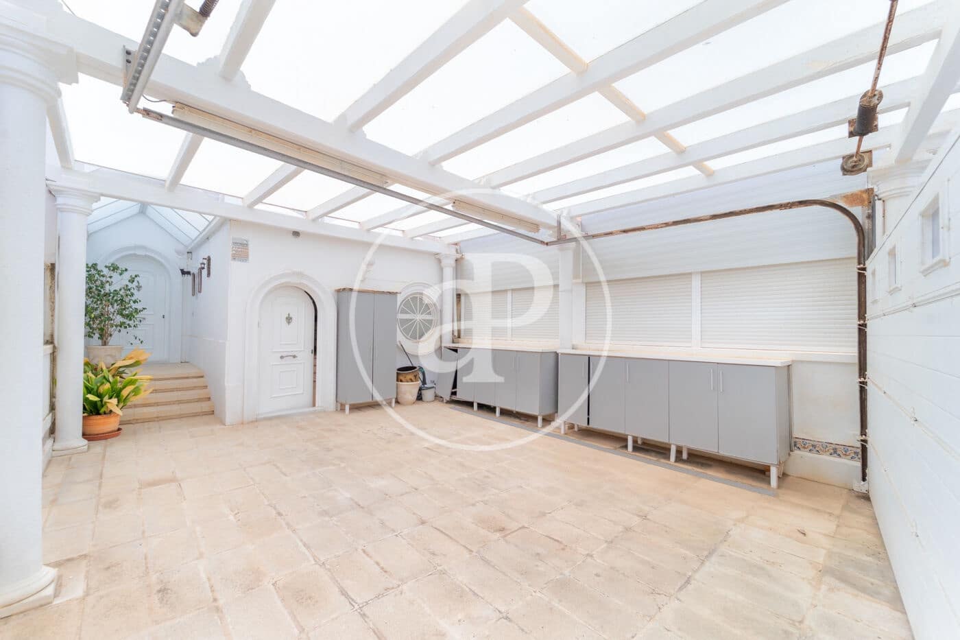 4 slaapkamer Villa te huur in Alicante stad met garage - € 3.000 (Ref: 9799379)