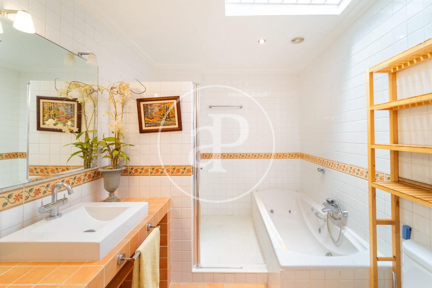 4 slaapkamer Villa te huur in Alicante stad met garage - € 3.000 (Ref: 9799379)