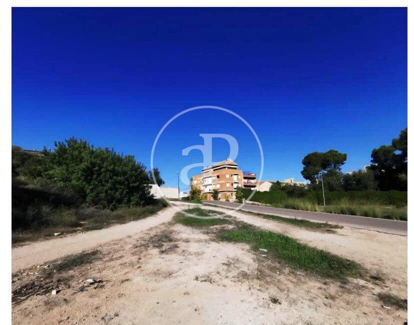 Landgrundstück zu verkaufen in Riba-roja de Turia - 195.000 € (Ref: 9799381)