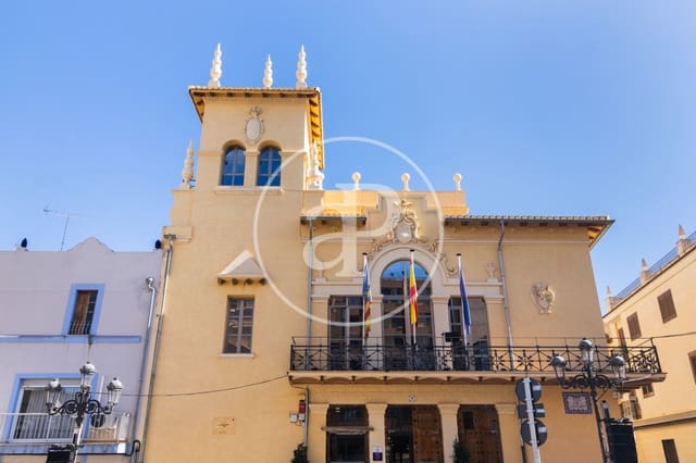 Grunde uden byggetilladelser til salg i Riba-roja de Túria - € 195.000 (Ref: 9799381)