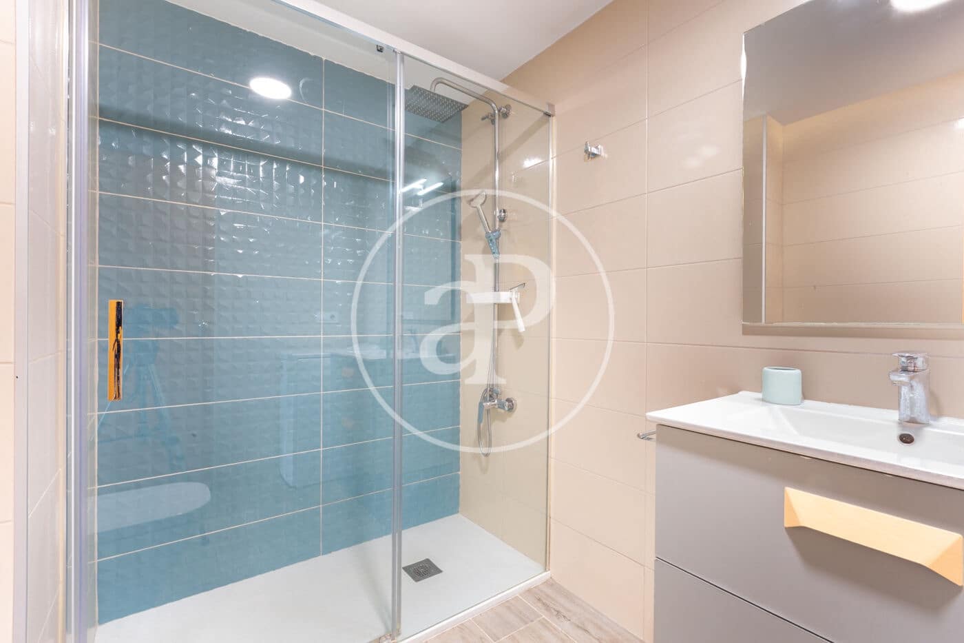 2 bedroom Apartment for rent in Canet d'En Berenguer with pool - € 1,400 (Ref: 9799382)