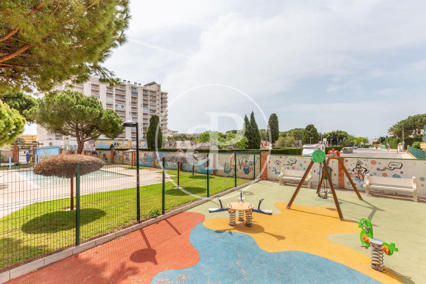 2 bedroom Apartment for rent in Canet d'En Berenguer with pool - € 1,400 (Ref: 9799382)