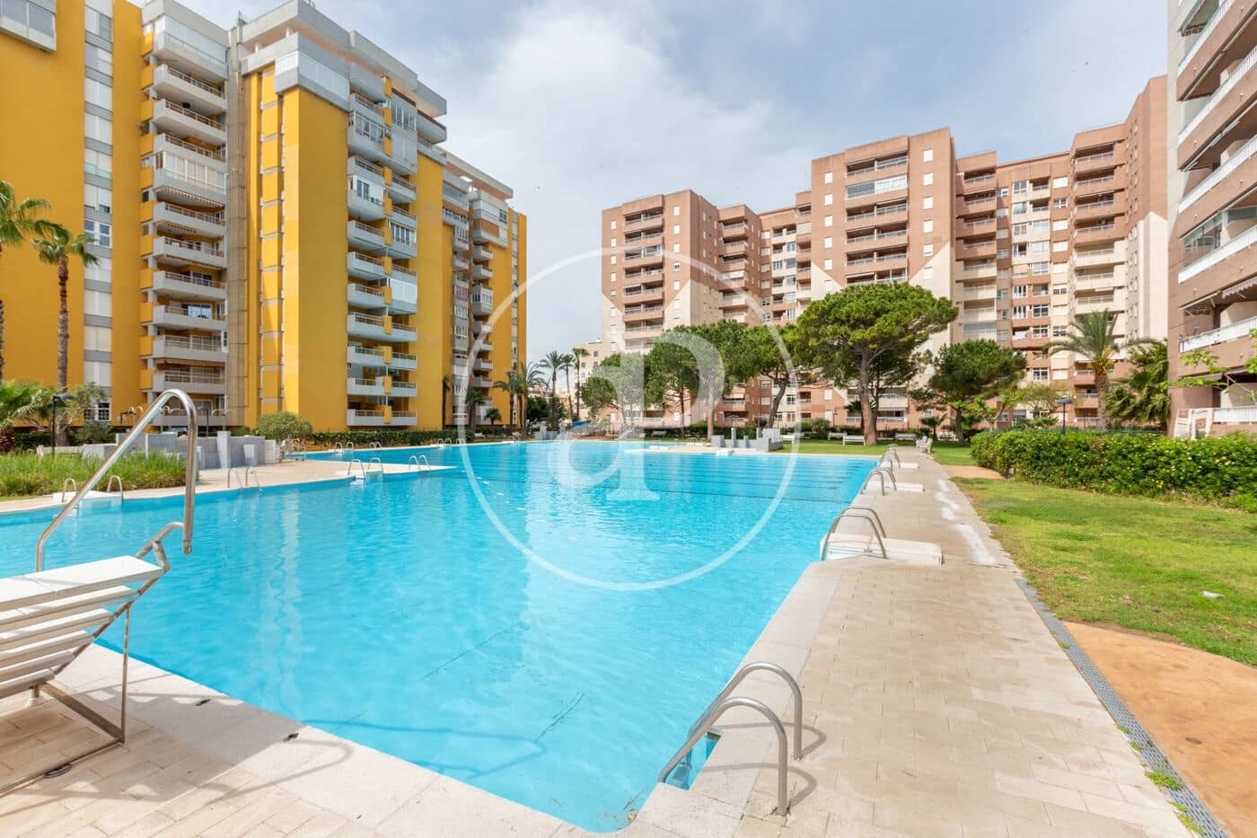 2 bedroom Apartment for rent in Canet d'En Berenguer with pool - € 1,400 (Ref: 9799382)