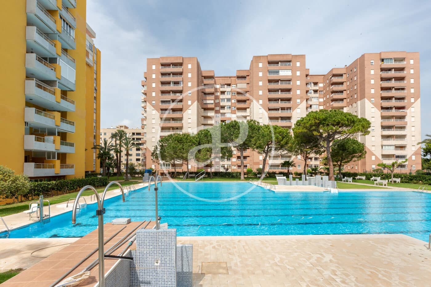 2 bedroom Apartment for rent in Canet d'En Berenguer with pool - € 1,400 (Ref: 9799382)
