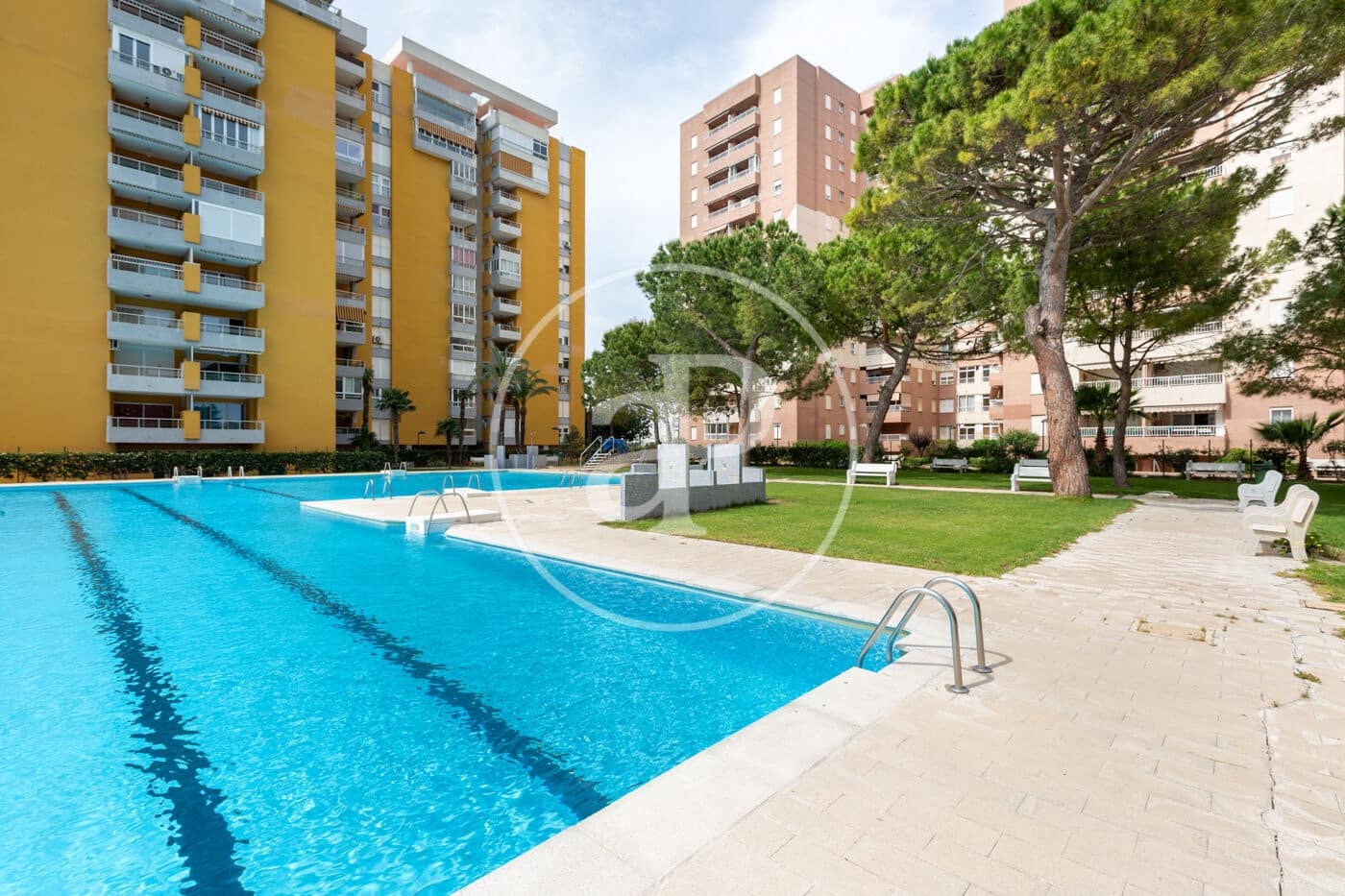 2 bedroom Apartment for rent in Canet d'En Berenguer with pool - € 1,400 (Ref: 9799382)