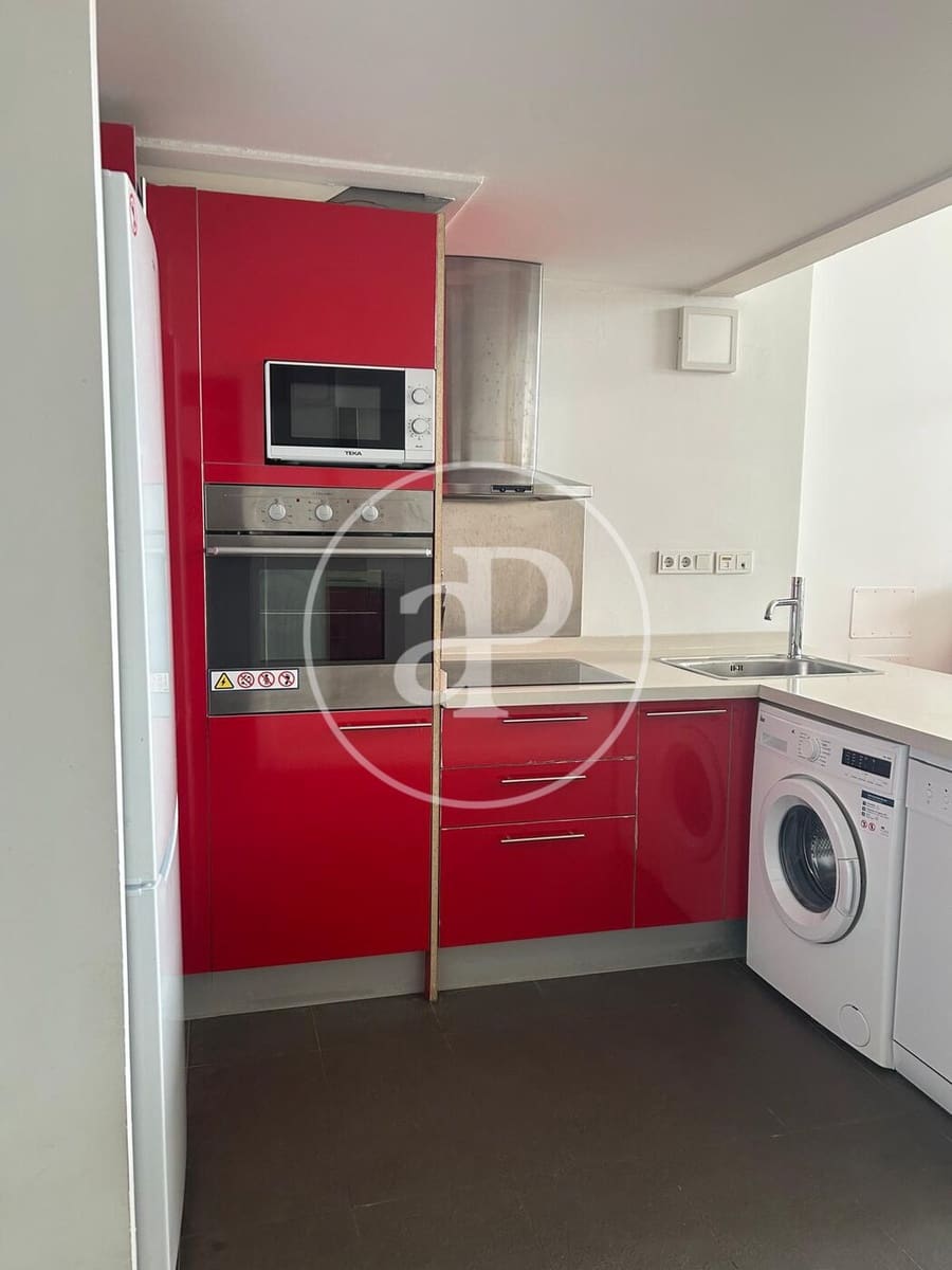 Villa/Maison de 1 chambre à louer à Valence ville avec garage - 1 200 € (Ref: 9804382)