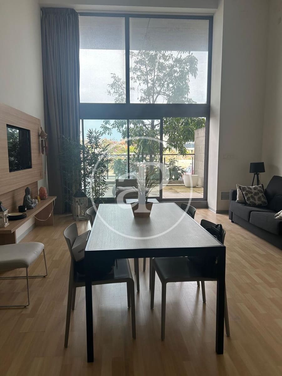 Villa/Maison de 1 chambre à louer à Valence ville avec garage - 1 200 € (Ref: 9804382)