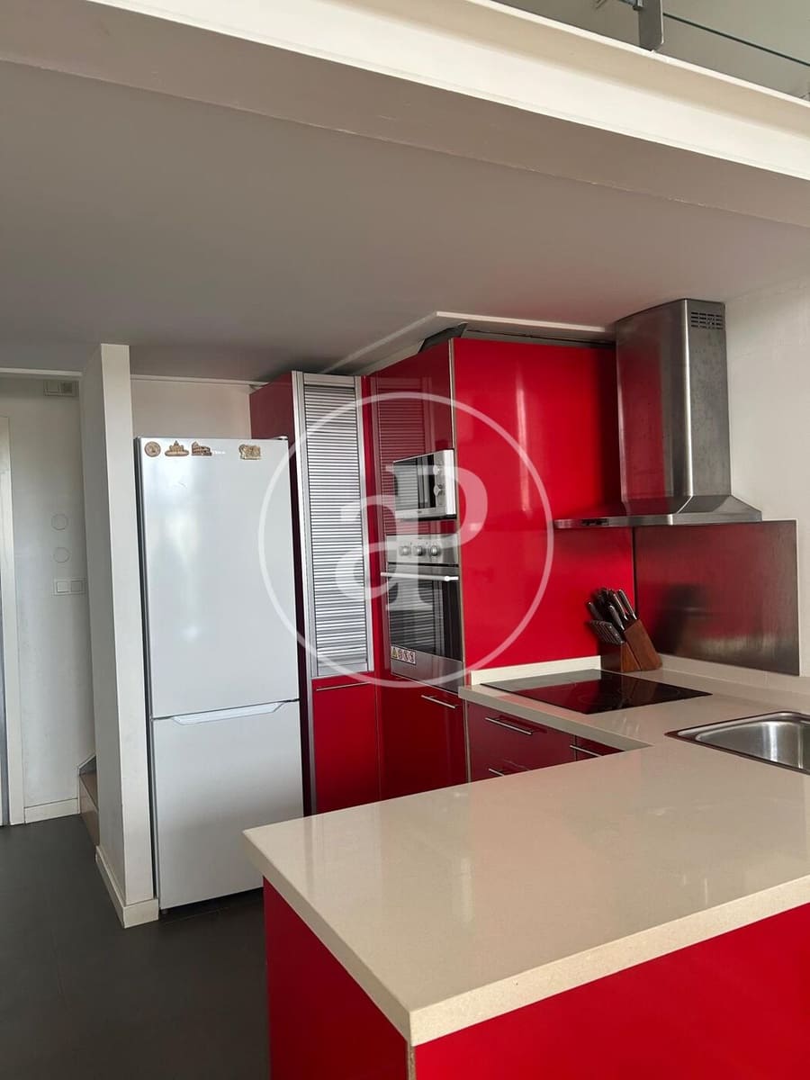 Villa/Maison de 1 chambre à louer à Valence ville avec garage - 1 200 € (Ref: 9804382)