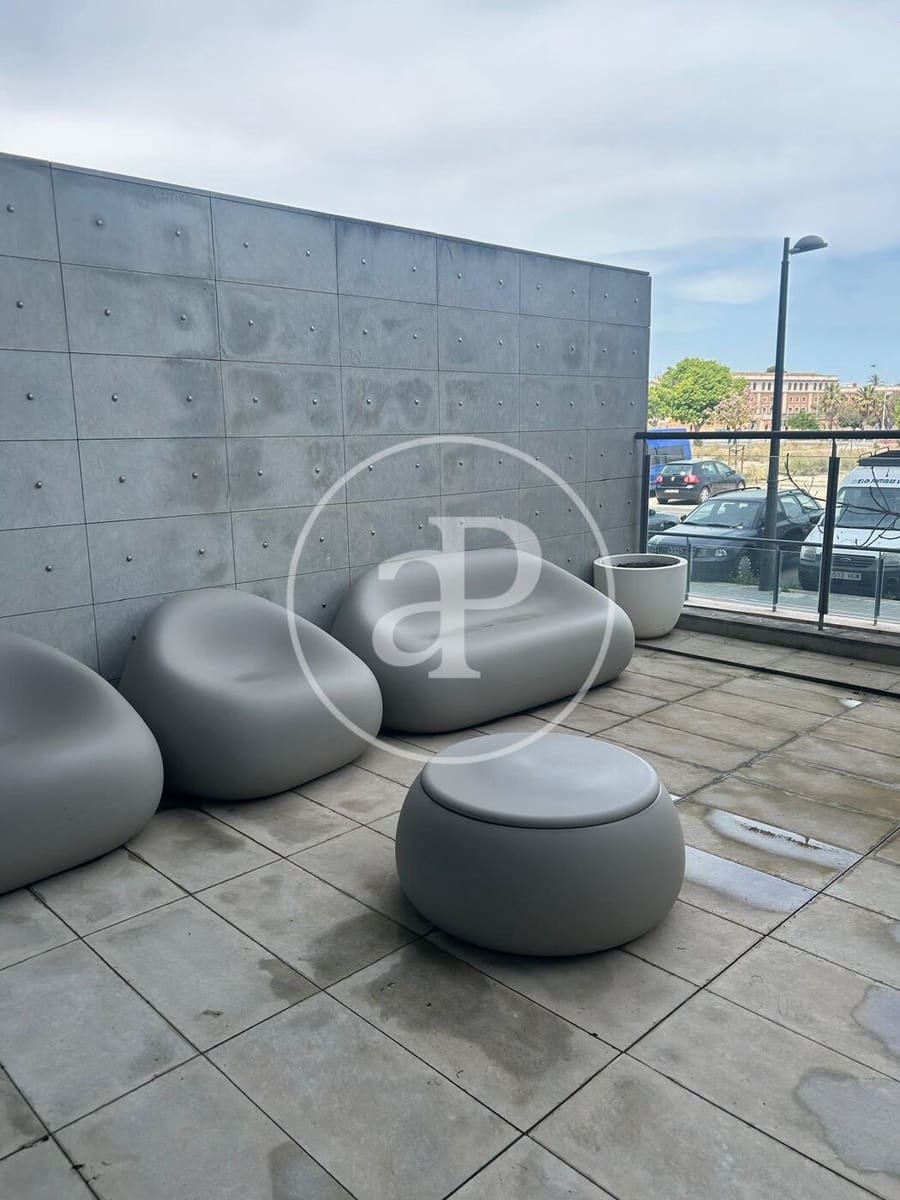 Villa/Maison de 1 chambre à louer à Valence ville avec garage - 1 200 € (Ref: 9804382)