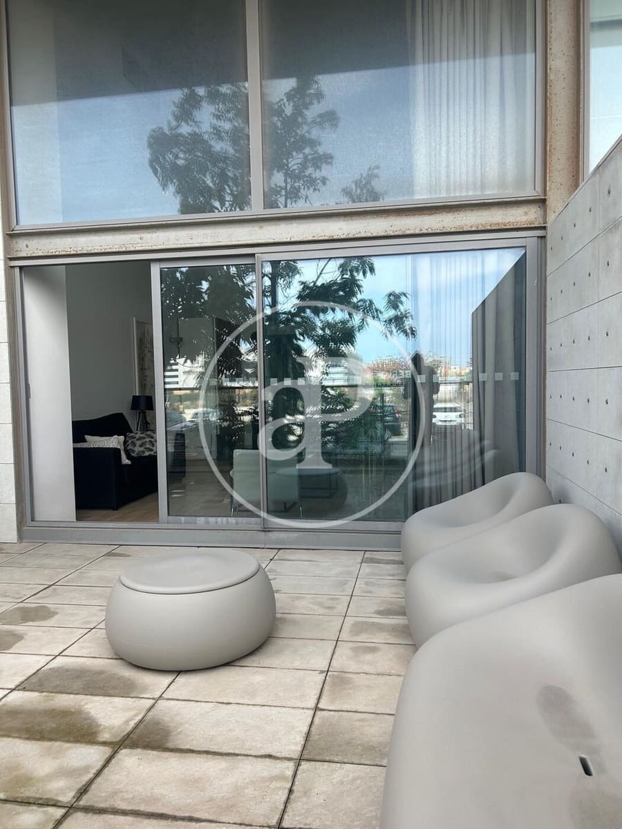 Villa/Maison de 1 chambre à louer à Valence ville avec garage - 1 200 € (Ref: 9804382)