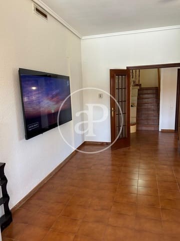 5 slaapkamer Villa te huur in L'Eliana met zwembad - € 4.500 (Ref: 9806545)