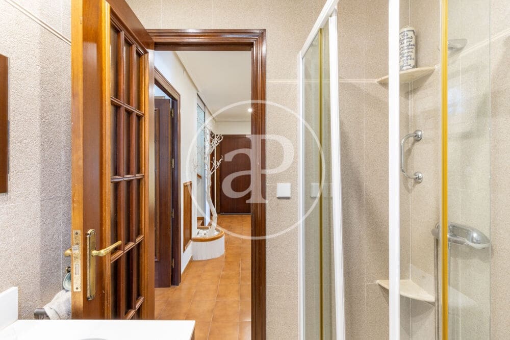 5 soveværelse Villa til leje i L'Eliana med swimmingpool - € 4.500 (Ref: 9806545)