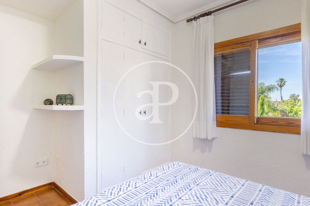 5 soveværelse Villa til leje i L'Eliana med swimmingpool - € 4.500 (Ref: 9806545)