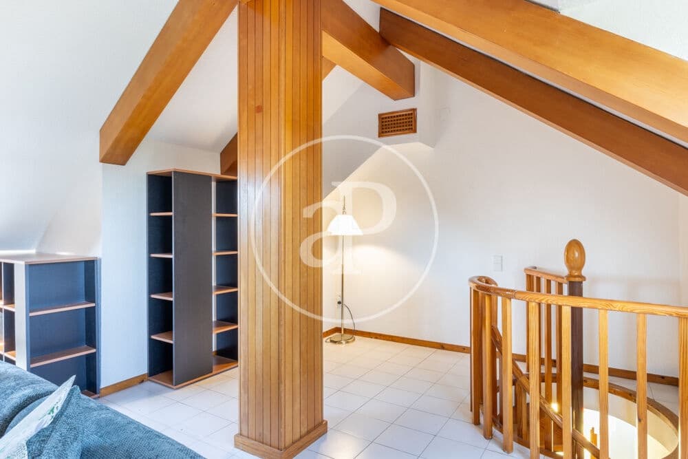 5 soveværelse Villa til leje i L'Eliana med swimmingpool - € 4.500 (Ref: 9806545)