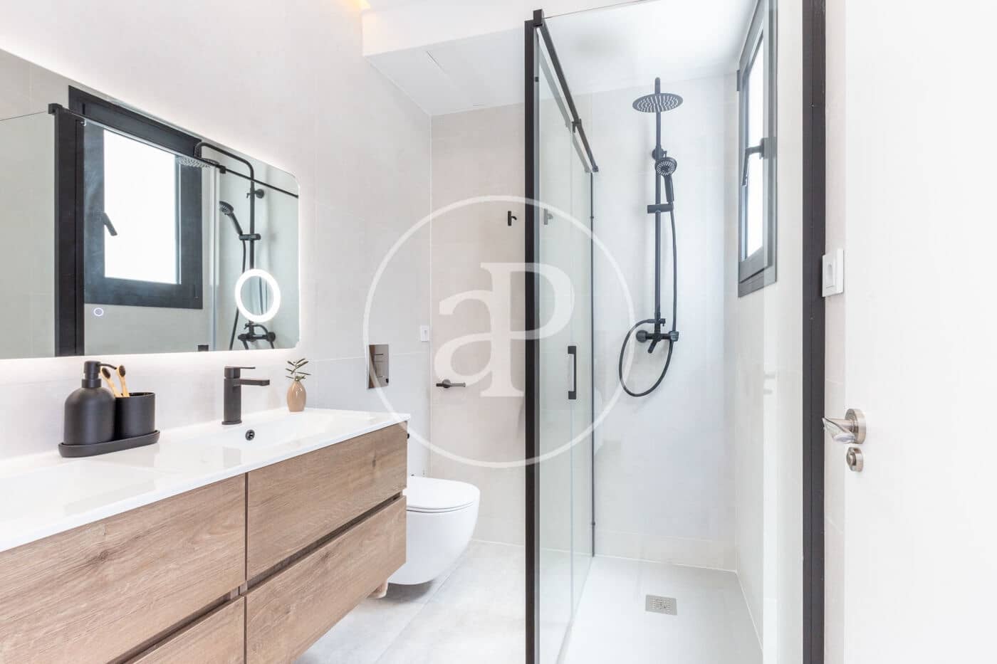 4 bedroom Apartment for sale in Valencia city - € 1,200,000 (Ref: 9806546)