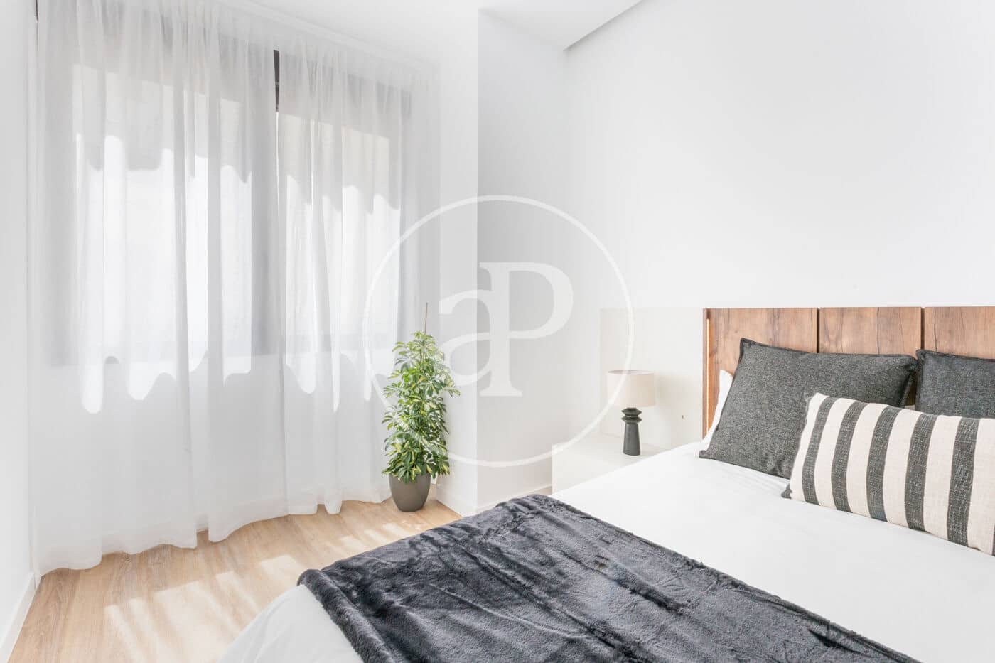 4 bedroom Apartment for sale in Valencia city - € 1,200,000 (Ref: 9806546)