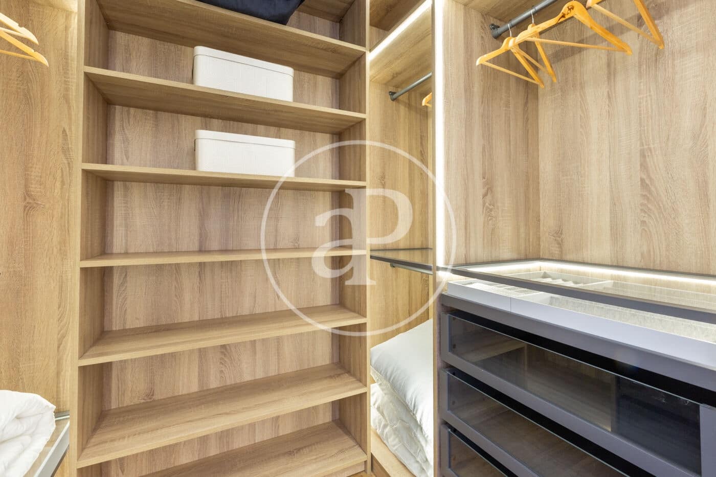 4 bedroom Apartment for sale in Valencia city - € 1,200,000 (Ref: 9806546)