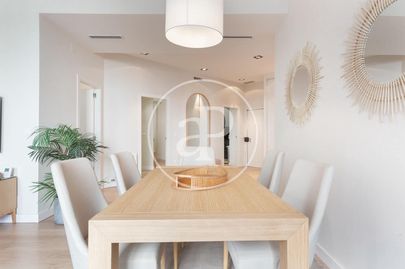 Appartement de 3 chambres à louer à Valence ville - 2 900 € (Ref: 9808054)