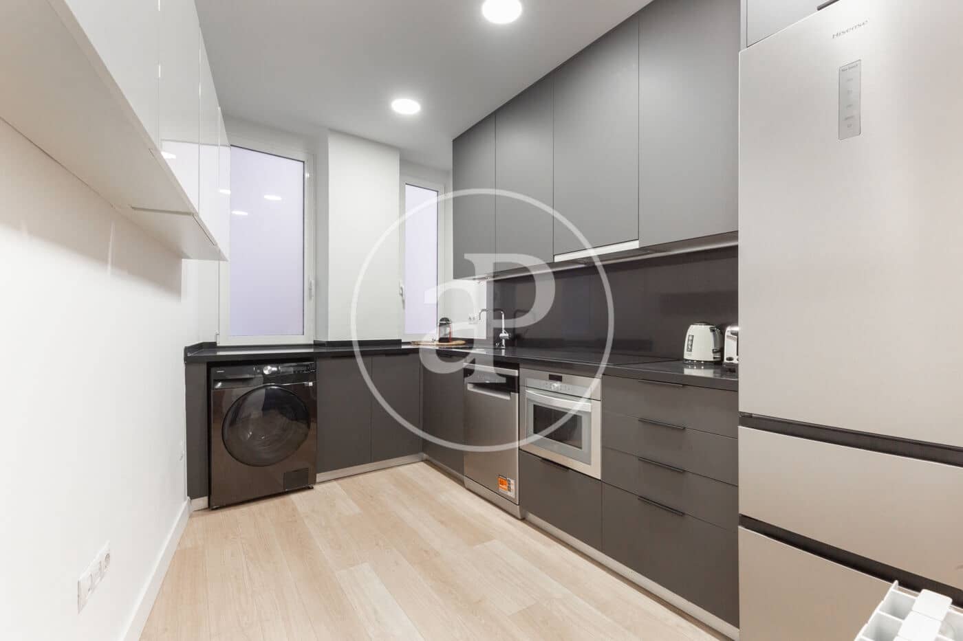 Appartement de 3 chambres à louer à Valence ville - 2 900 € (Ref: 9808054)