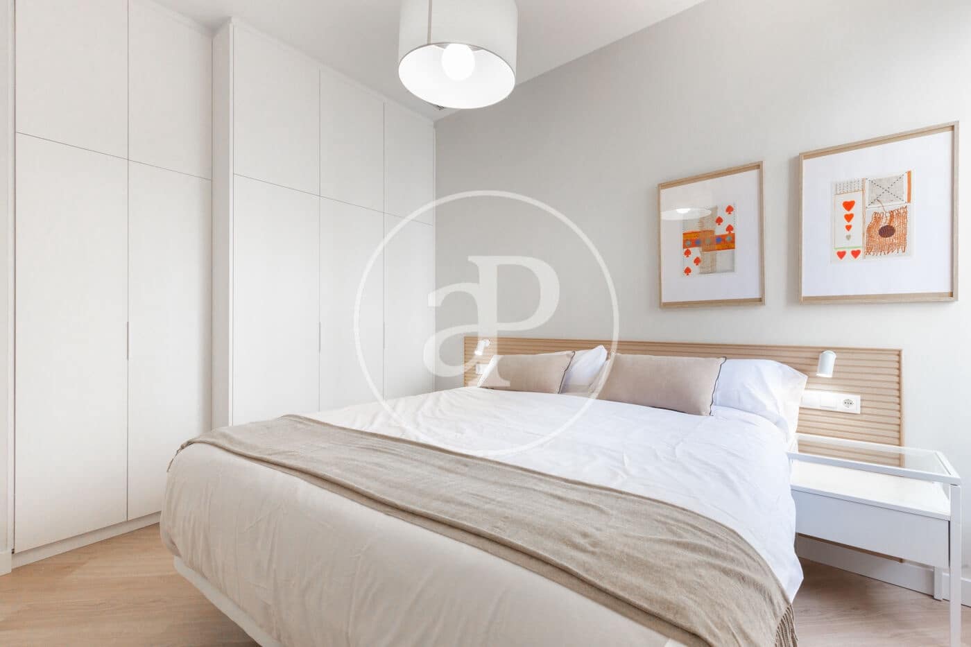 Appartement de 3 chambres à louer à Valence ville - 2 900 € (Ref: 9808054)