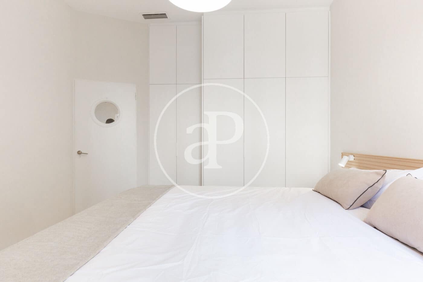 Appartement de 3 chambres à louer à Valence ville - 2 900 € (Ref: 9808054)