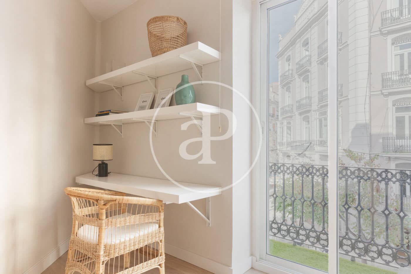 Appartement de 3 chambres à louer à Valence ville - 2 900 € (Ref: 9808054)