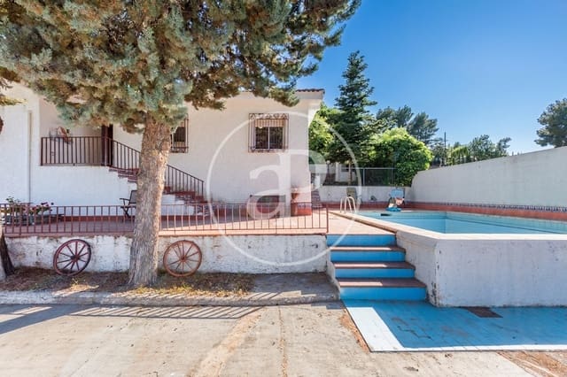 3 makuuhuone Huvila myytävänä paikassa Chiva mukana uima-altaan - 299 000 € (Ref: 9808056)