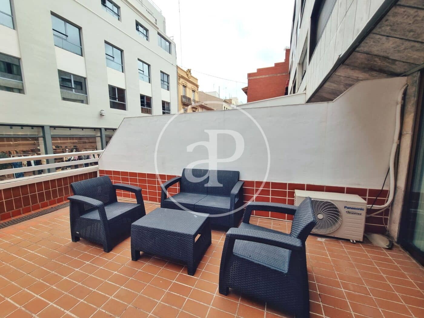 1 sypialnia Apartament do wynajęcia w Miasto Walencja - 1 200 € (Ref: 9808057)