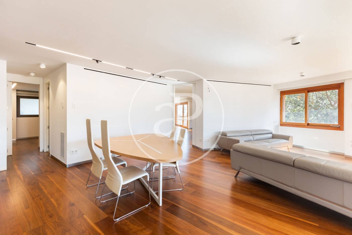 Apartamento de 3 habitaciones en València ciudad en alquiler con garaje - 4.500 € (Ref: 9808058)