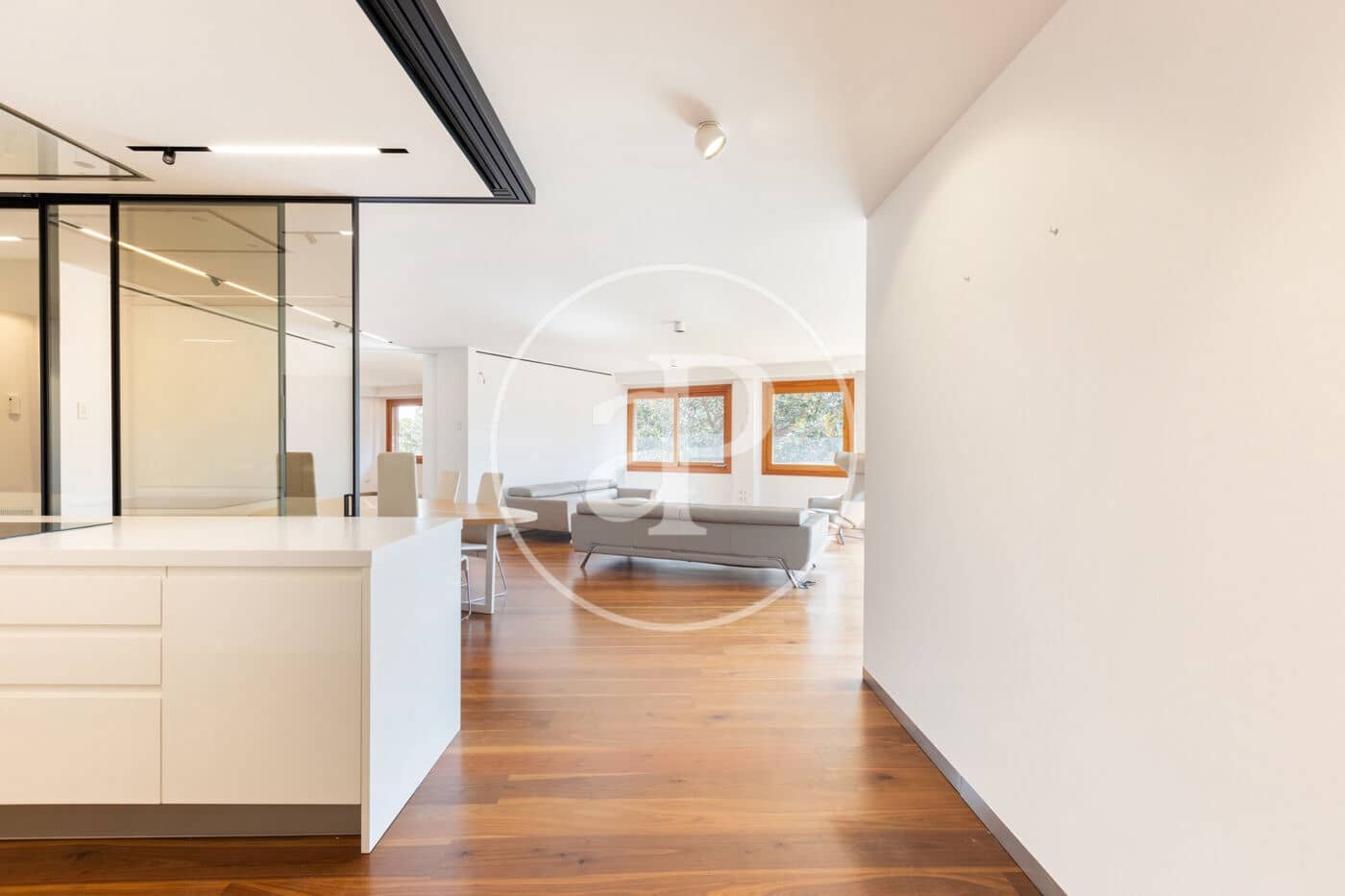 Apartamento de 3 habitaciones en València ciudad en alquiler con garaje - 4.500 € (Ref: 9808058)