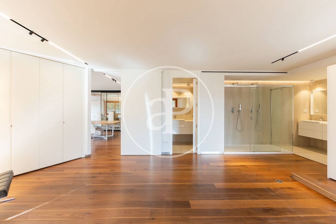 Apartamento de 3 habitaciones en València ciudad en alquiler con garaje - 4.500 € (Ref: 9808058)