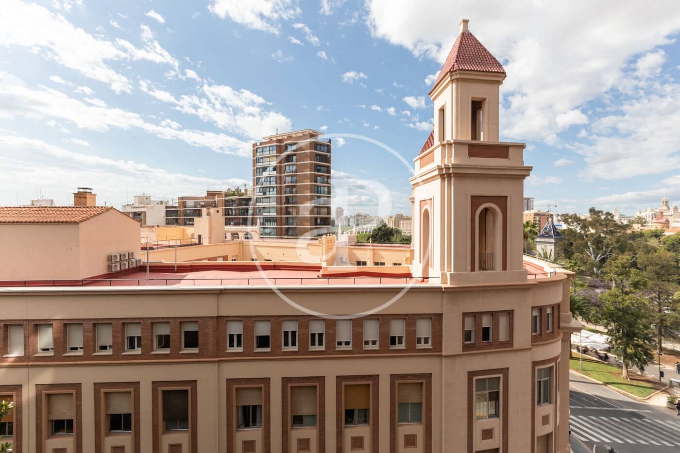 Apartamento de 3 habitaciones en València ciudad en alquiler con garaje - 4.500 € (Ref: 9808058)