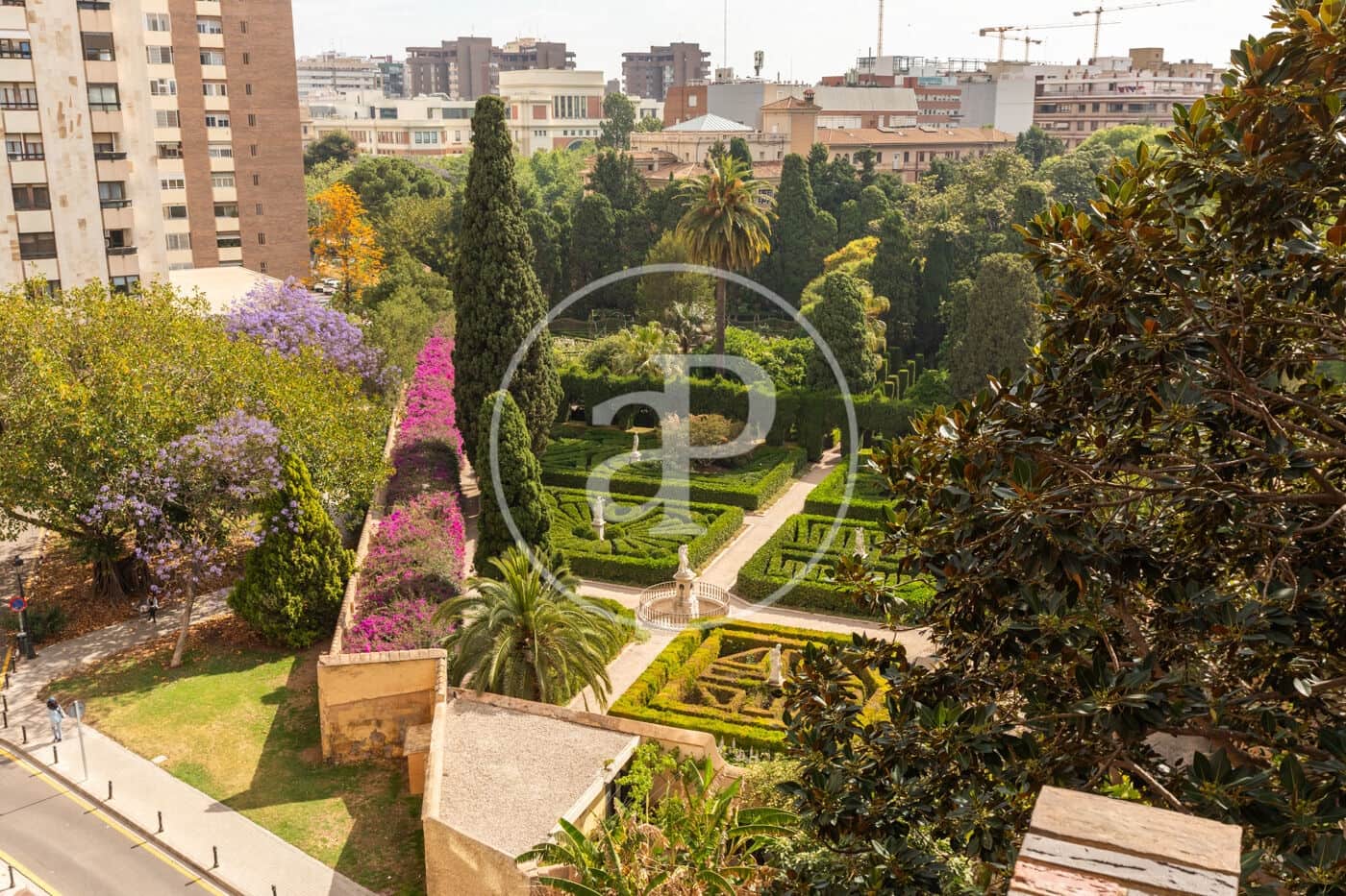 Apartamento de 3 habitaciones en València ciudad en alquiler con garaje - 4.500 € (Ref: 9808058)