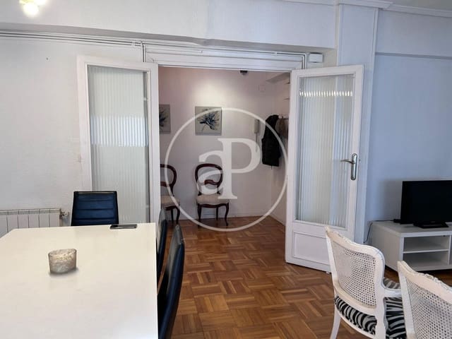 Appartement de 3 chambres à louer à Russafa, Valence ville - 1 900 € (Ref: 9811992)