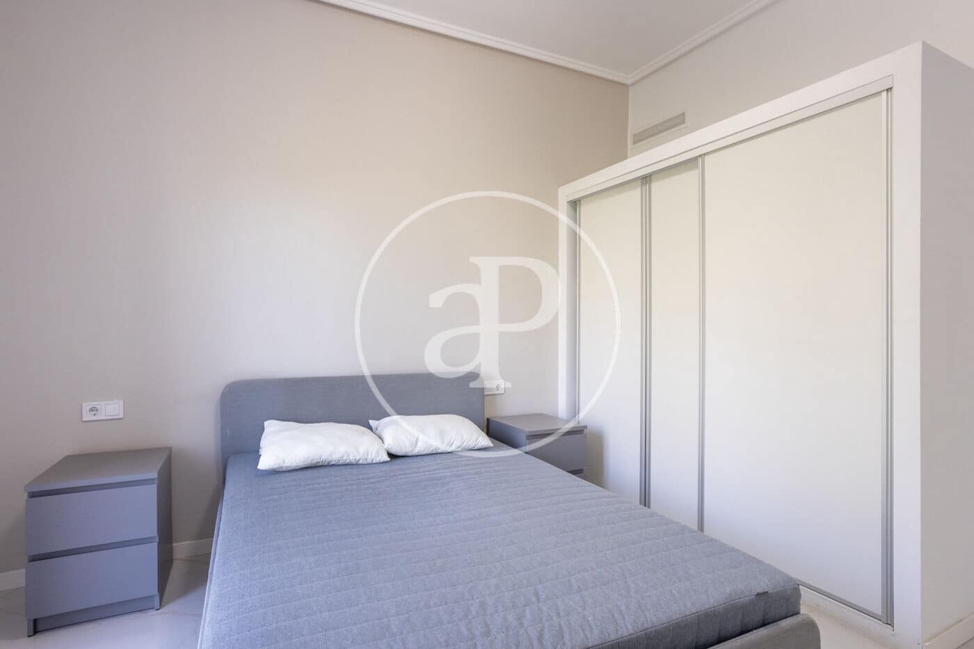 4 bedroom Apartment for rent in Alboraya / Alboraia - € 1,800 (Ref: 9811993)