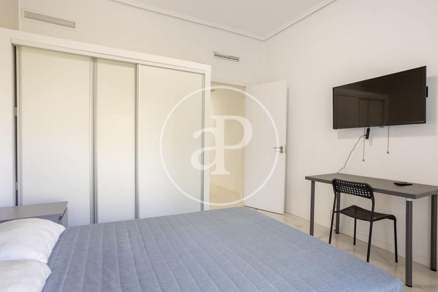 4 bedroom Apartment for rent in Alboraya / Alboraia - € 1,800 (Ref: 9811993)