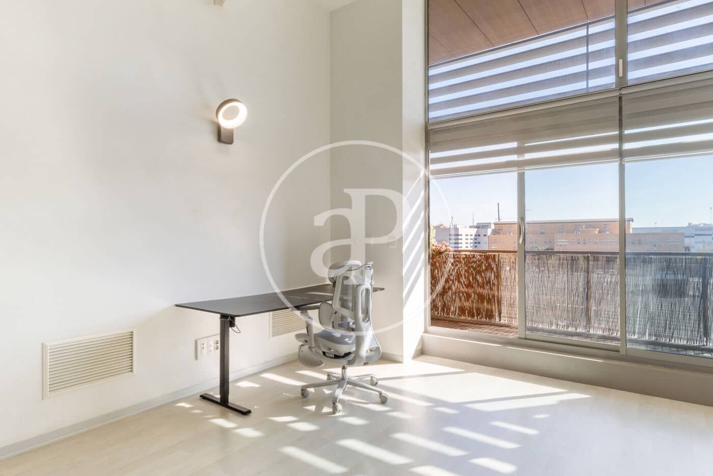 1 slaapkamer Appartement te koop in Valencia stad met zwembad - € 235.000 (Ref: 9811995)