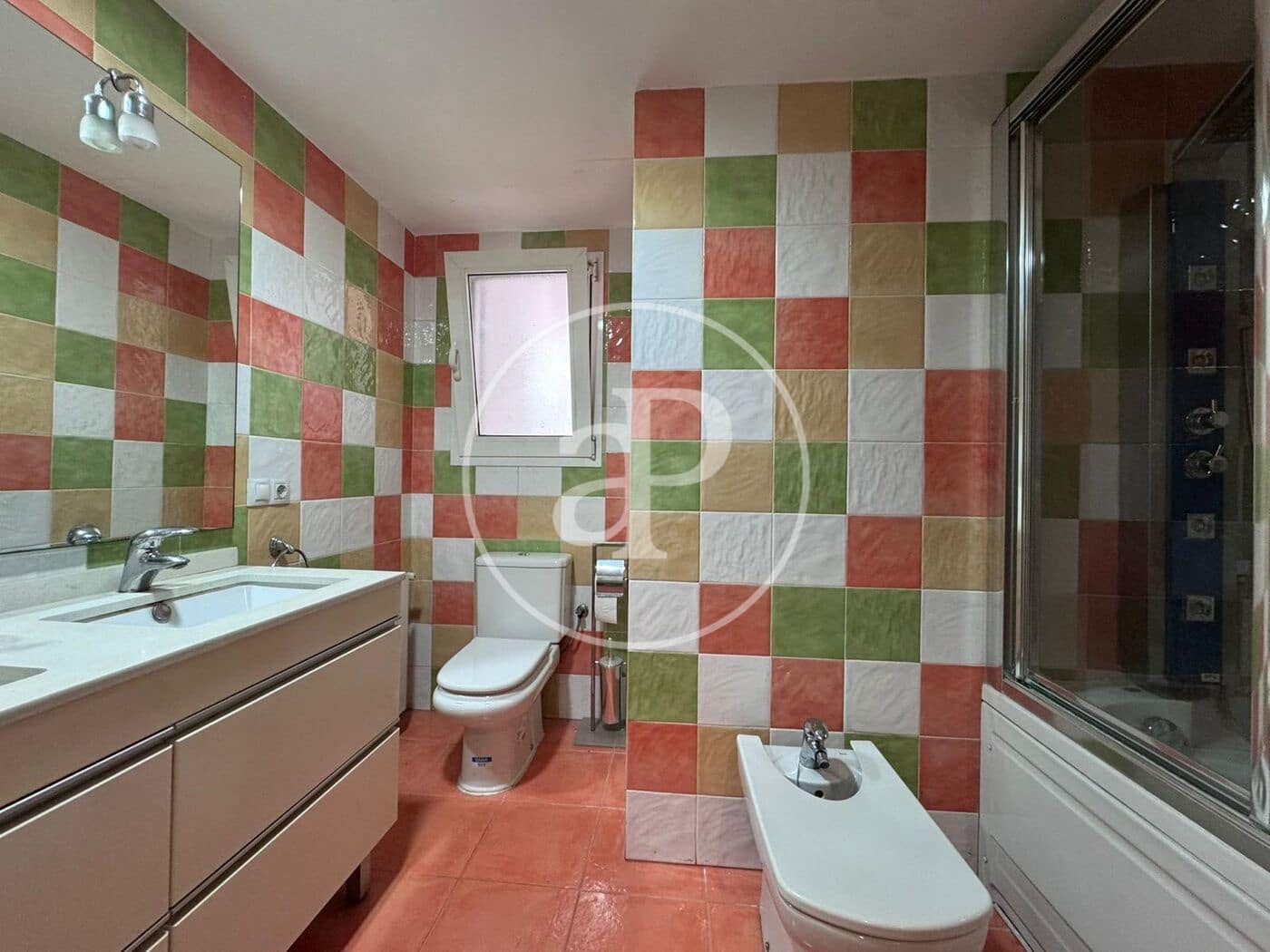 4 sypialnia Apartament do wynajęcia w Miasto Walencja - 2 000 € (Ref: 9811998)