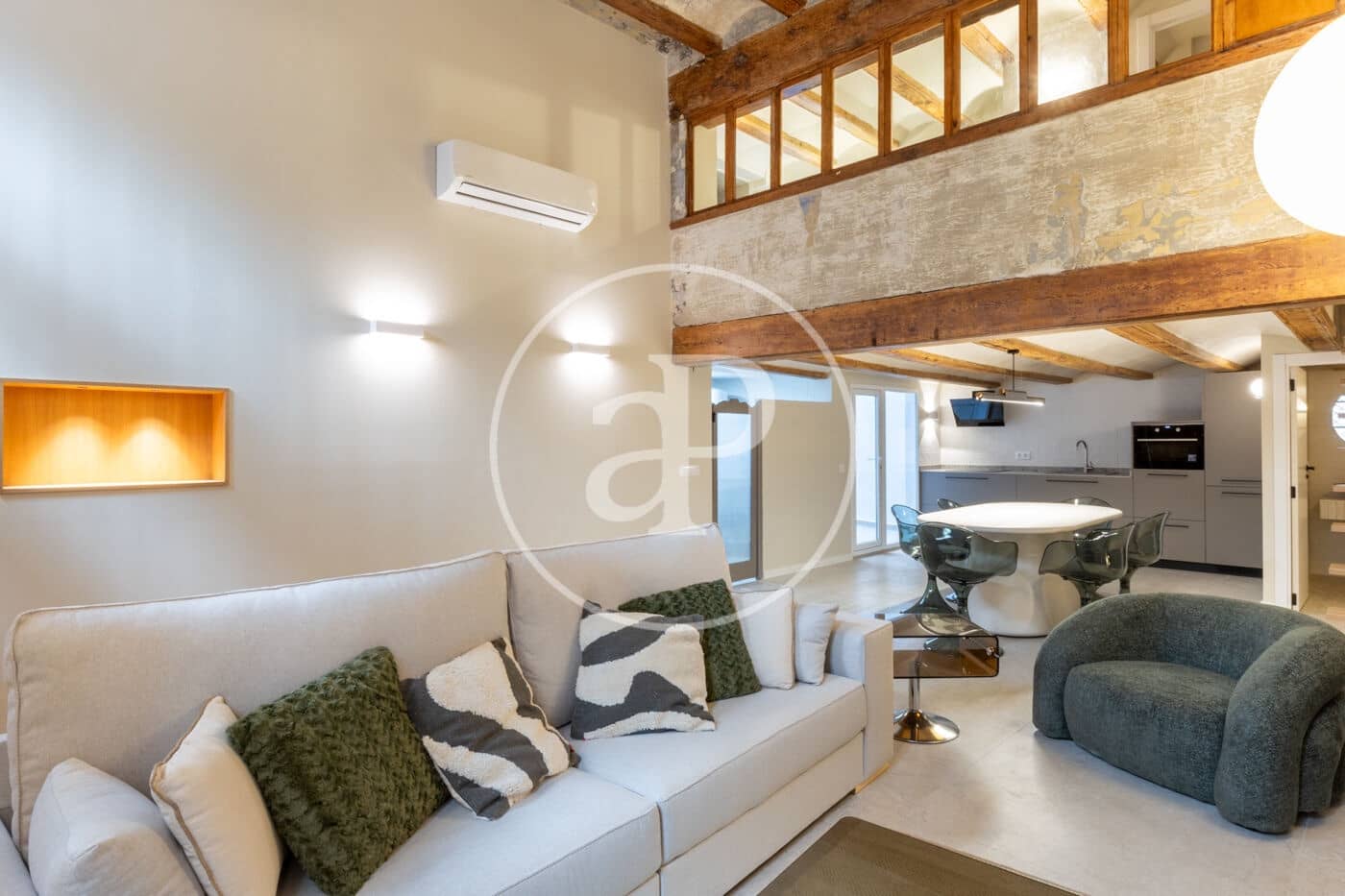 2 sypialnia Apartament do wynajęcia w Miasto Walencja - 2 500 € (Ref: 9815925)