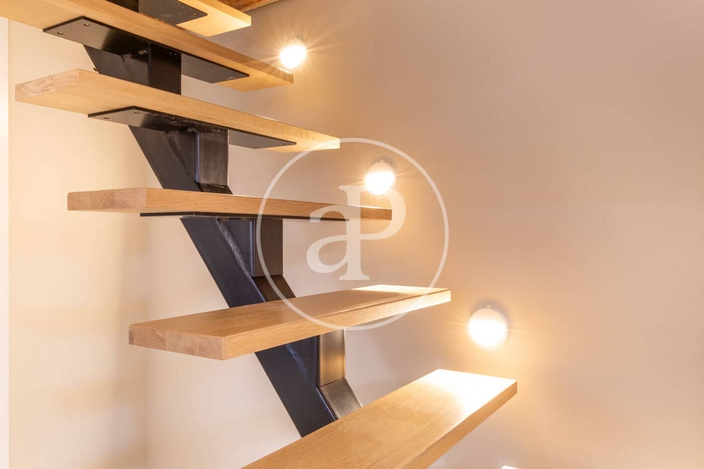 2 sypialnia Apartament do wynajęcia w Miasto Walencja - 2 500 € (Ref: 9815925)