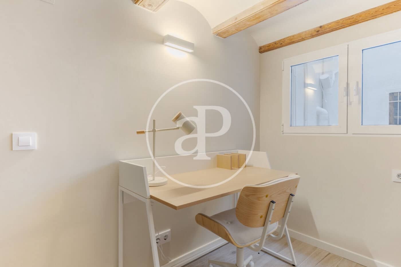 2 sypialnia Apartament do wynajęcia w Miasto Walencja - 2 500 € (Ref: 9815925)