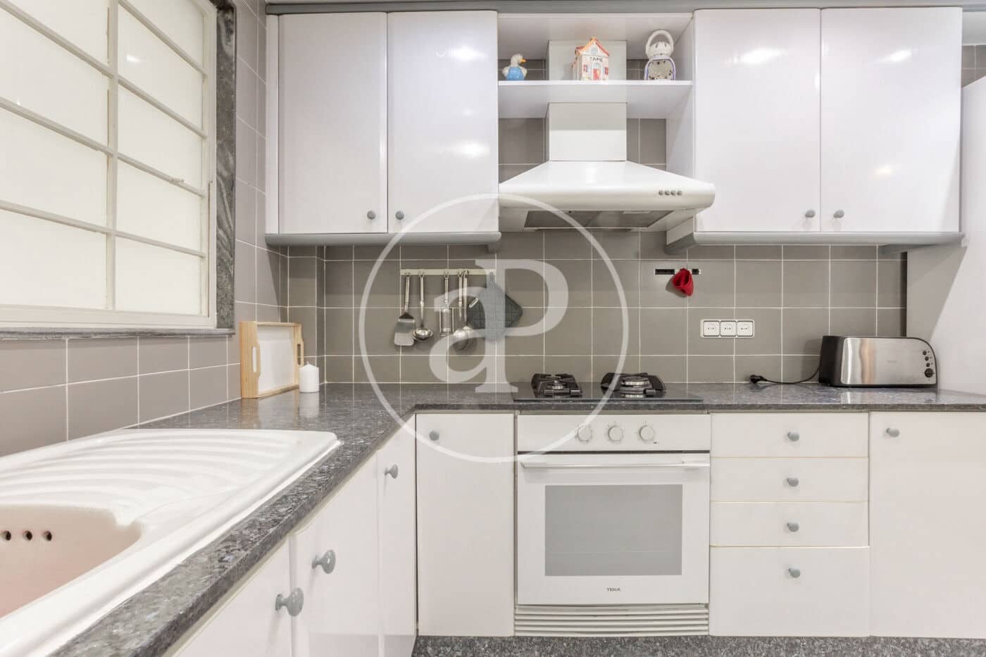 3 sypialnia Apartament do wynajęcia w Miasto Walencja - 2 000 € (Ref: 9815926)