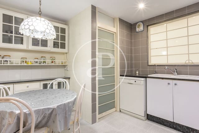 3 sypialnia Apartament do wynajęcia w Russafa, Miasto Walencja - 2 000 € (Ref: 9815926)