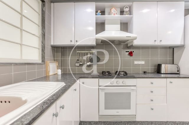 3 sypialnia Apartament do wynajęcia w Russafa, Miasto Walencja - 2 000 € (Ref: 9815926)