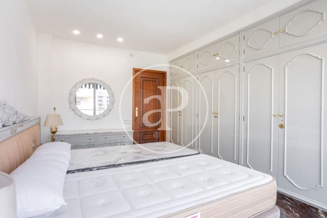 3 sypialnia Apartament do wynajęcia w Russafa, Miasto Walencja - 2 000 € (Ref: 9815926)