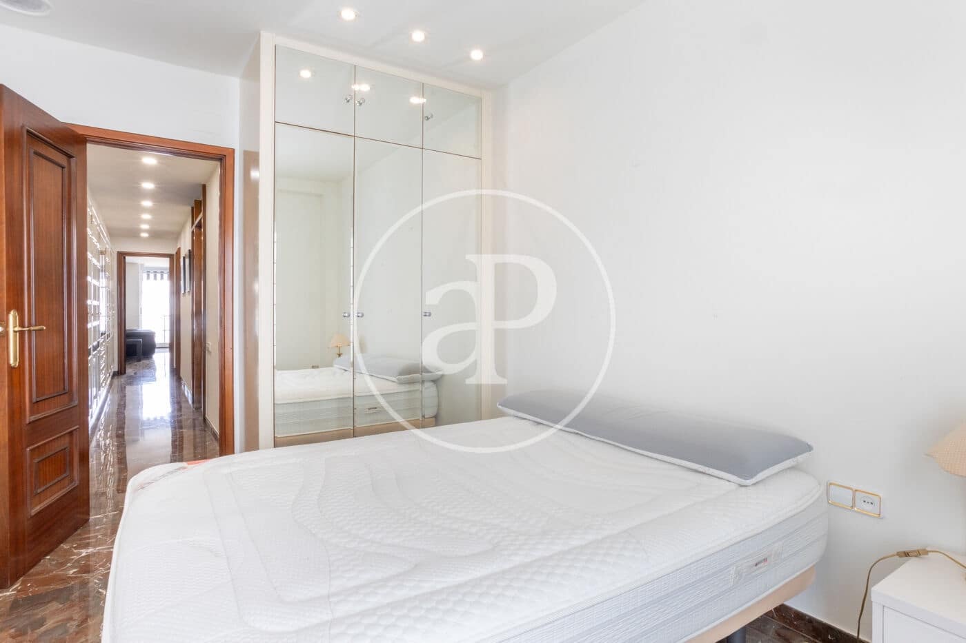 3 sypialnia Apartament do wynajęcia w Miasto Walencja - 2 000 € (Ref: 9815926)
