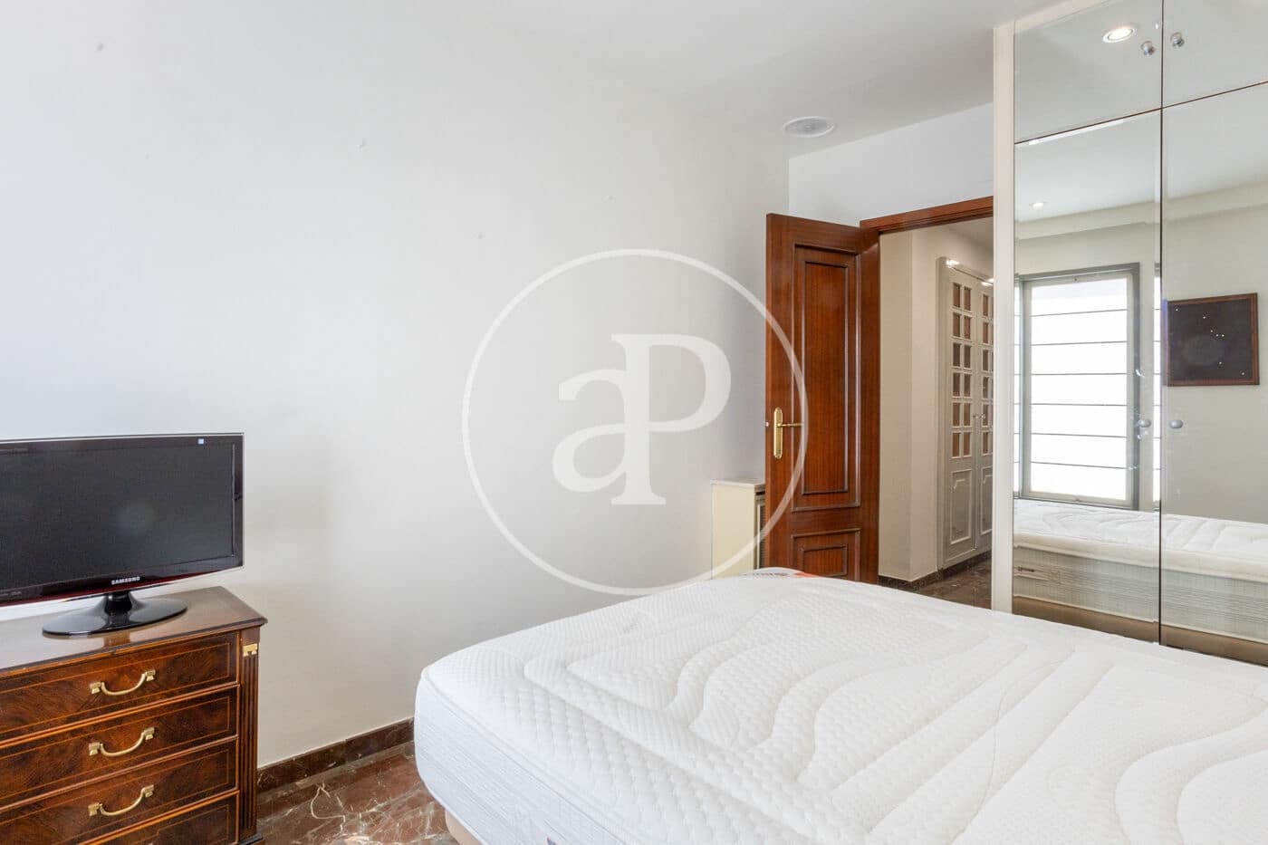 3 sypialnia Apartament do wynajęcia w Miasto Walencja - 2 000 € (Ref: 9815926)