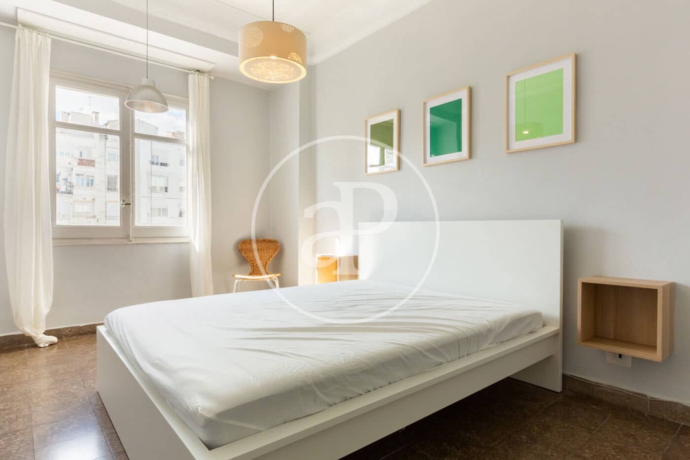 3 quarto Apartamento para arrendar em Valencia cidade - 2 400 € (Ref: 9815927)