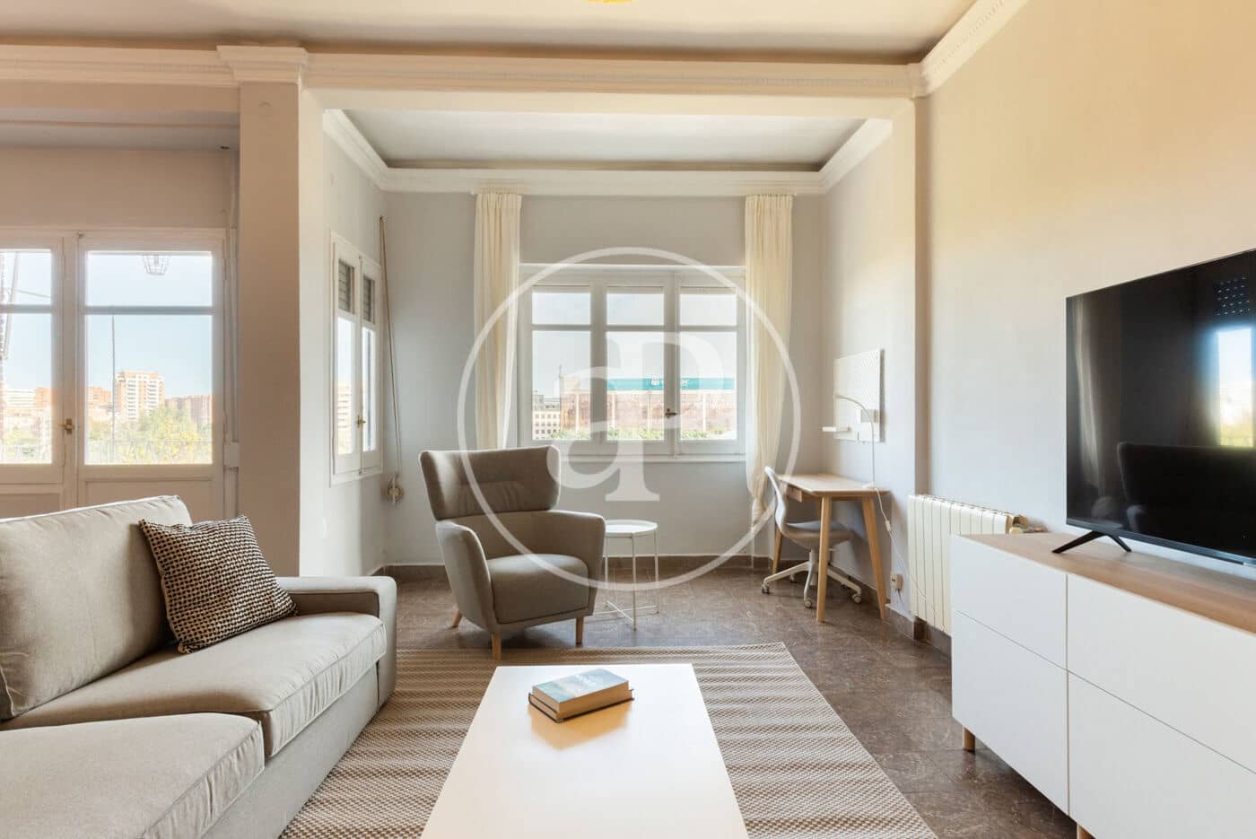3 quarto Apartamento para arrendar em Valencia cidade - 2 400 € (Ref: 9815927)